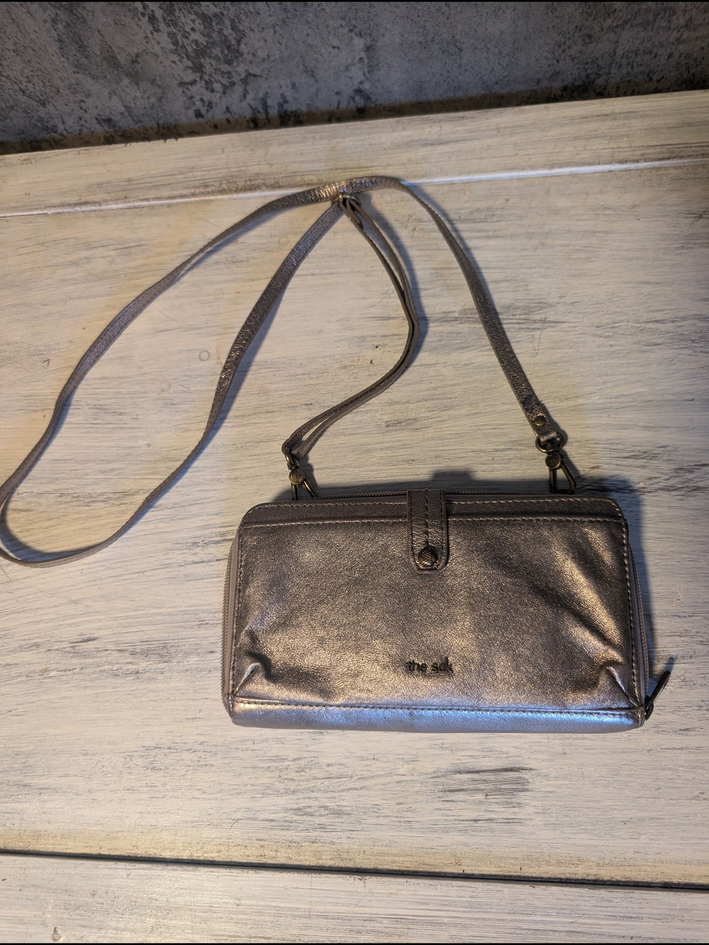 The Sak Metallic Crossbody Wallet - Silver